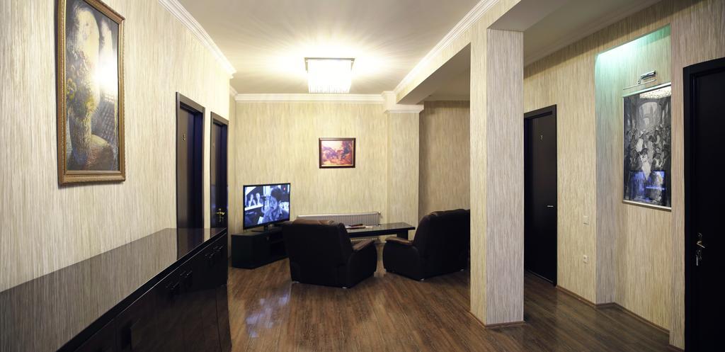 Rondo Hotel Tbilisi Bagian luar foto