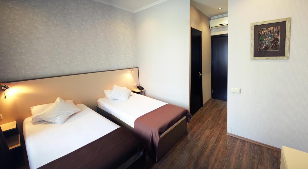 Rondo Hotel Tbilisi Ruang foto